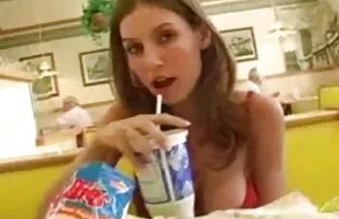 XXX Maman de la maison baise un film gratuit porno streaming ami