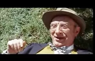 XXX Des films x de femmes matures écolières baisent en détention!