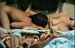 XXX Mes mains sont regarder un film porno gratuit attachées! - un clip bondage et gorge profonde (aperçu 1