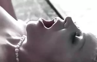 XXX À quel point streaming gratuit film porno pensez-vous que notre nounou est innocente?