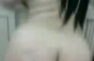 XXX sletje wordt heerlijk doorgeneukt dans het openbare park vidéo x black gratuit